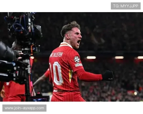 利物浦中路推进思路清晰,麦卡利斯特控球稳如常