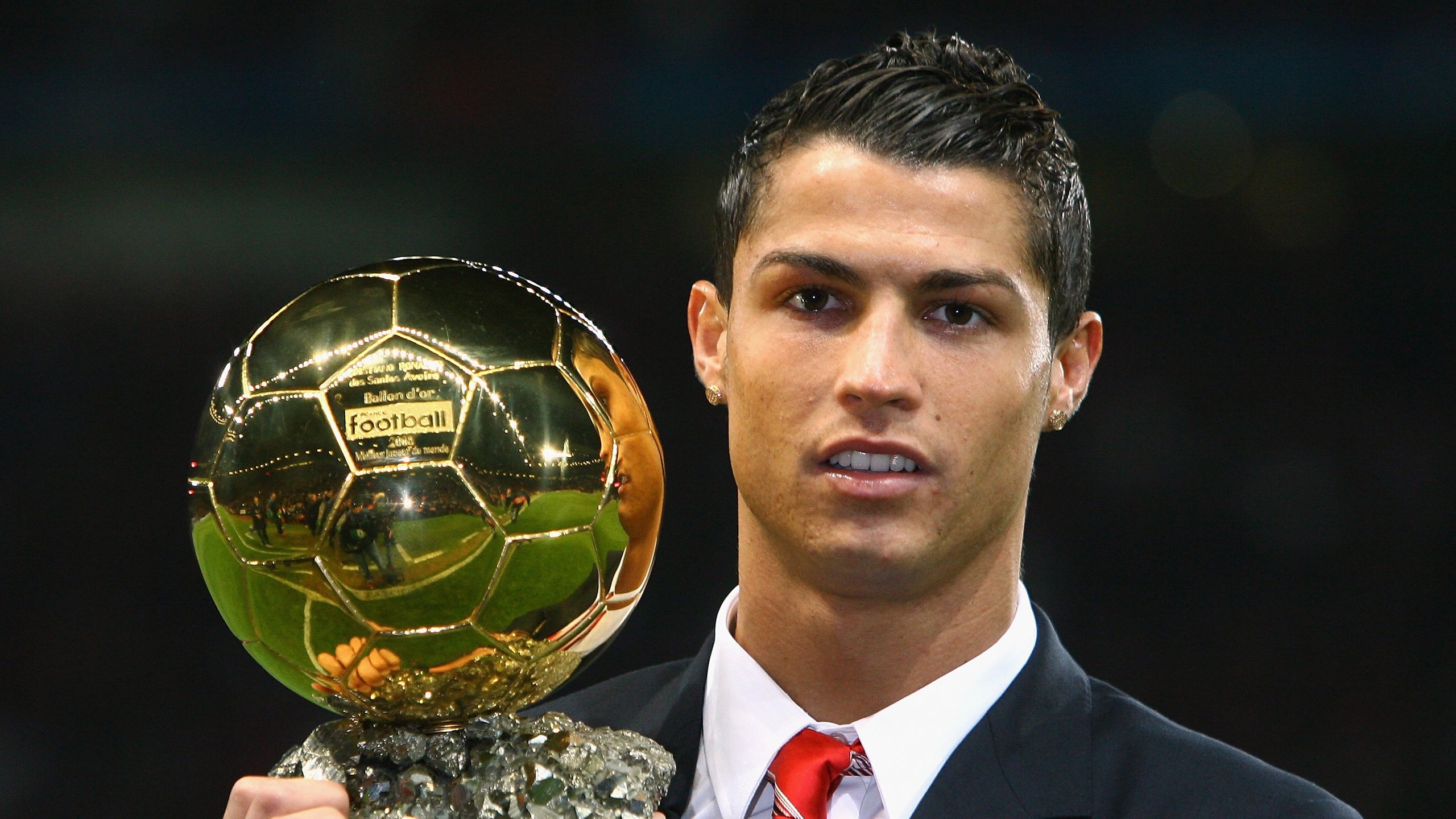 “足球+科技”创新成果在全国多地推行，行业数字化转型步伐加快